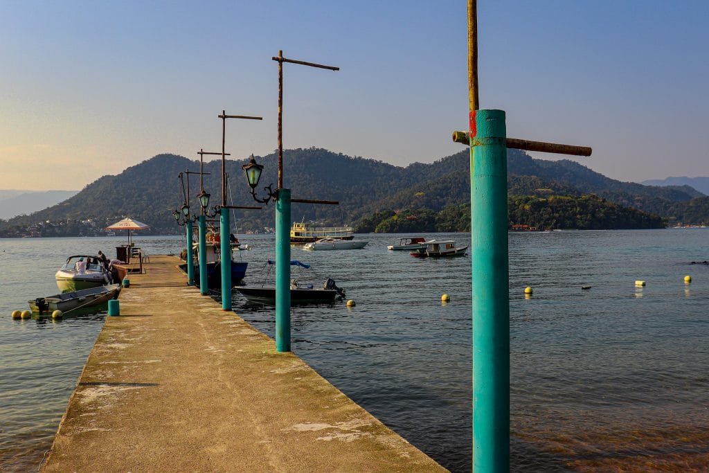 Pier do Restaurante Canto das Canoas - Gipoia - Angra 4