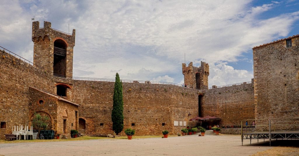 Muralhas da Fortezza de Montalcino