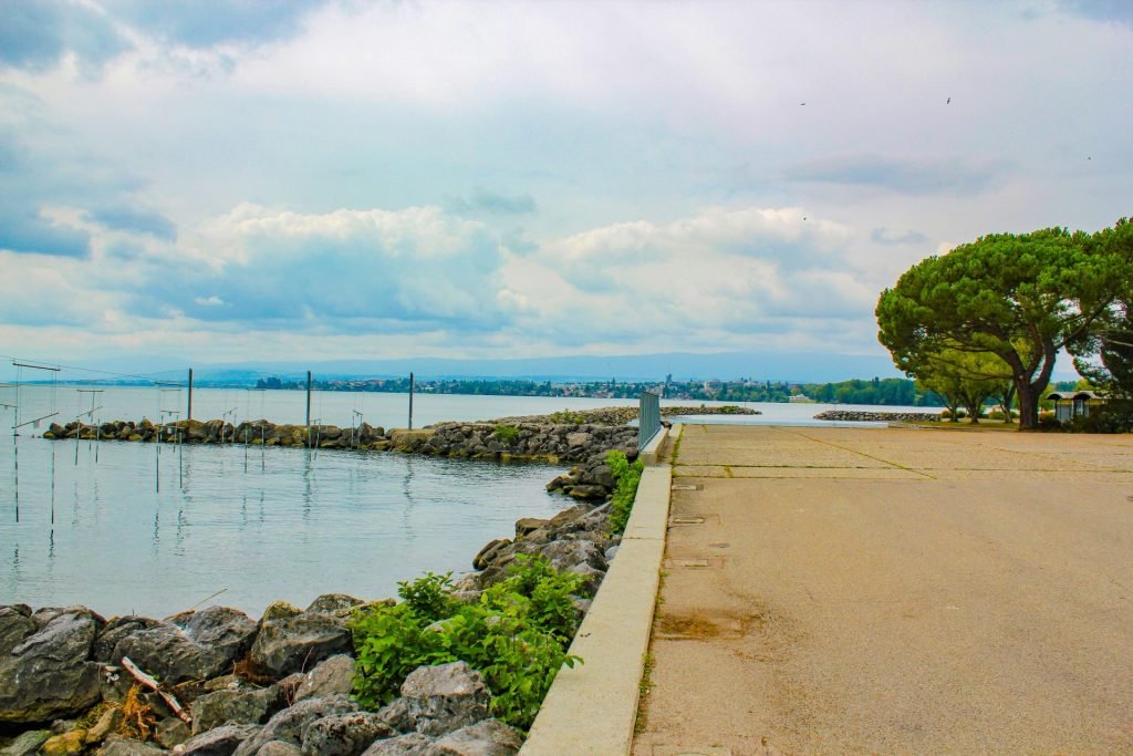 Lago Léman Lausanne Suiça - Casal Giramundo