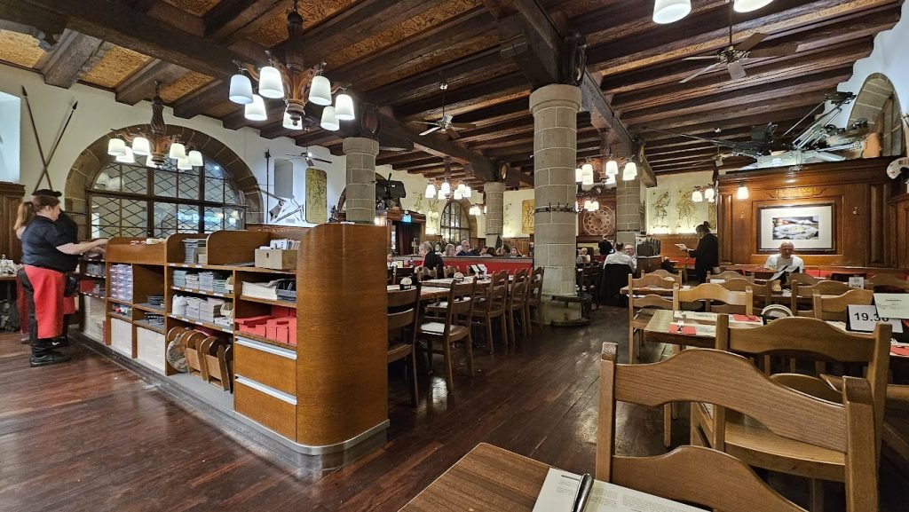 Restaurante Zeughauskeller - Zurich 2