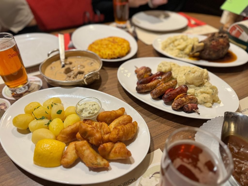 Restaurante Zeughauskeller - Zurich 3
