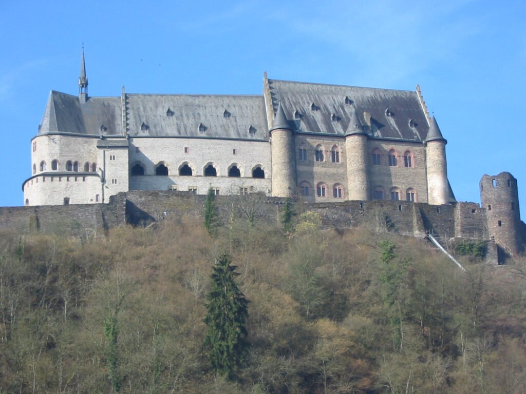 Castelo de Vianden - bate e volta de Luxemburgo 
